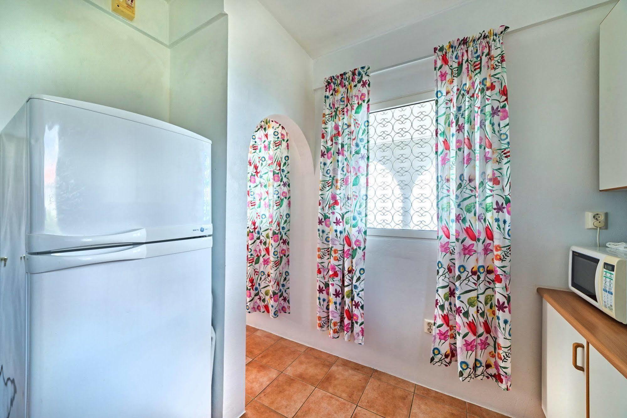 Caribbean Sea View Holiday Apartments Mero Exterior photo